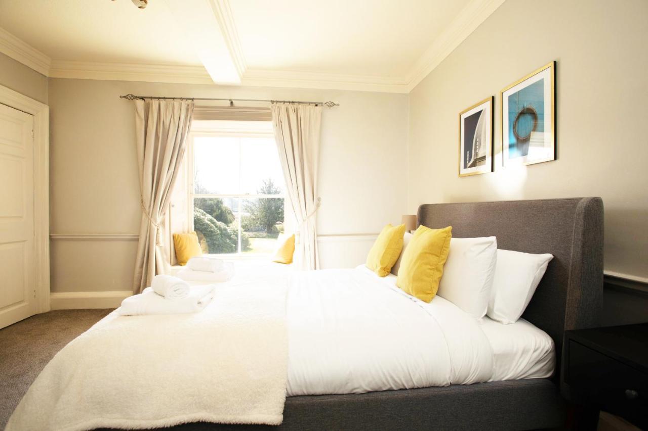 Hotel Lovelady Shield Alston