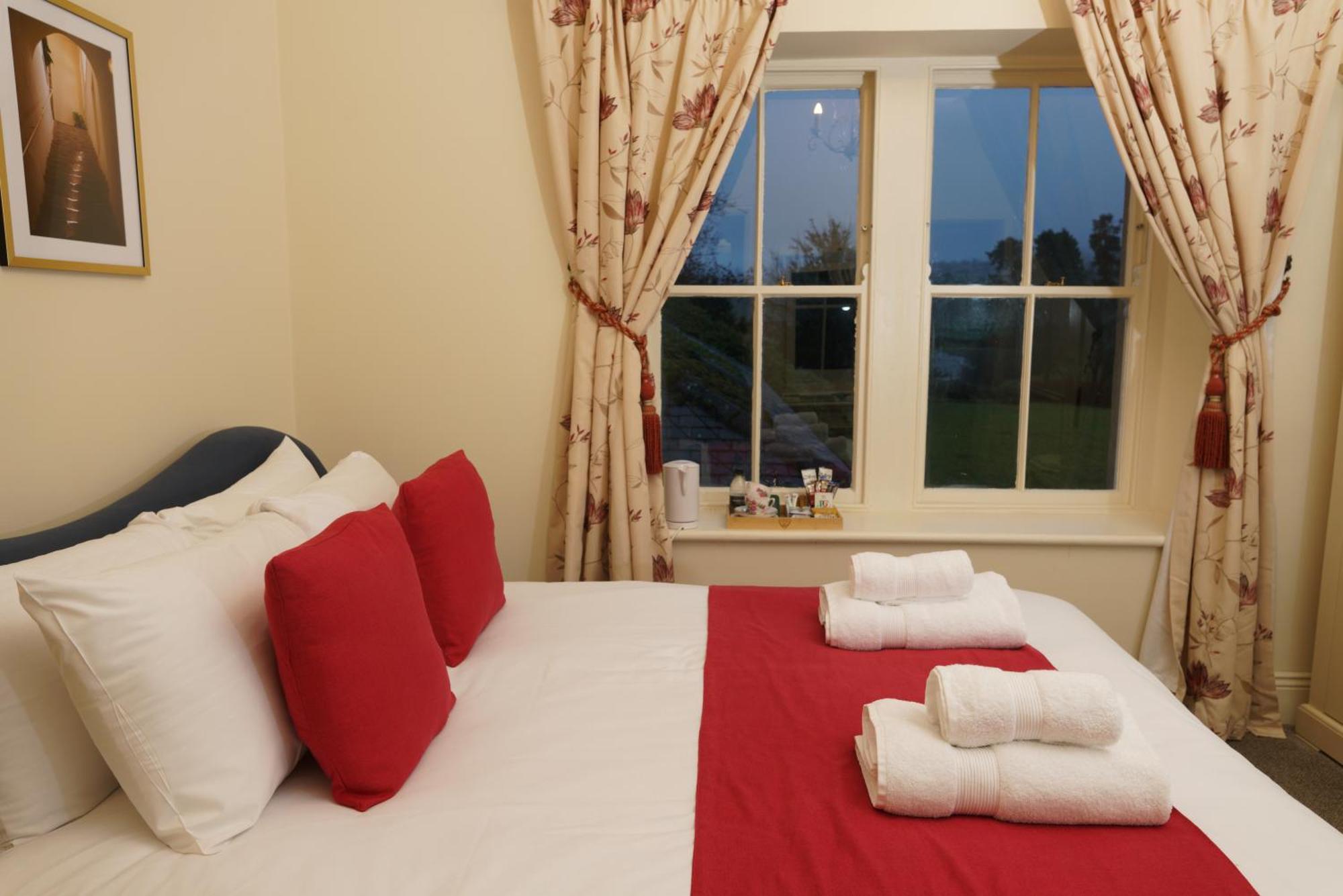 Lovelady Shield Hotel 3*