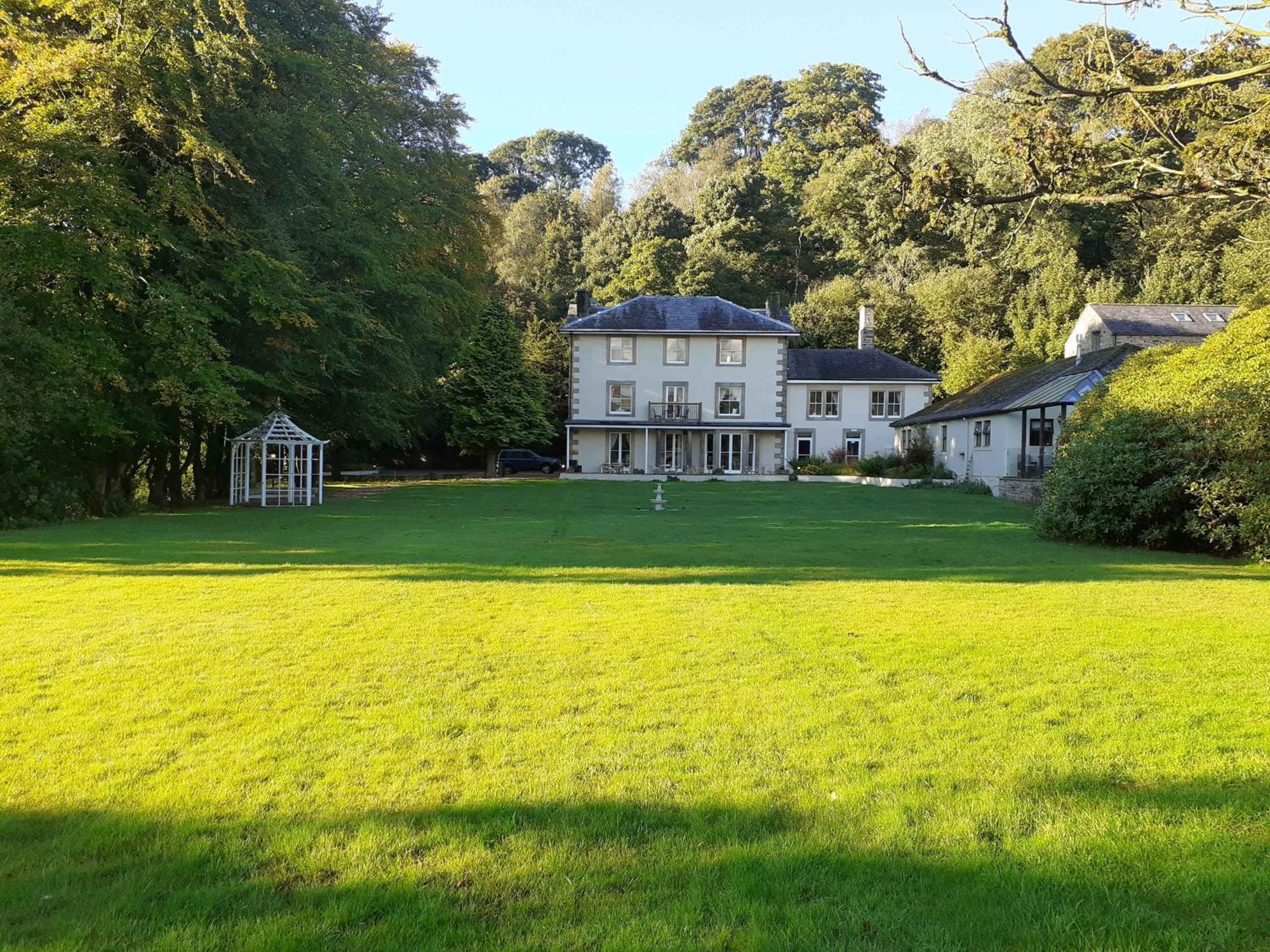 Lovelady Shield Hotel 3*